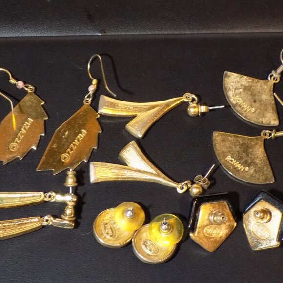 Lot 16 Pairs Vintage Earrings. Trifari Monet Napier Richelieu Marvella Pizazz.. - Picture 8 of 8